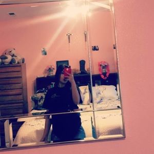 Meet your Posher, Cynthia